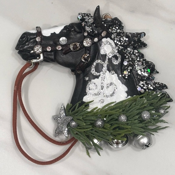 Holiday Horses: “Sleigh Bells". Decorated horse ornament in handcrafted designs. - Picture 15 of 15